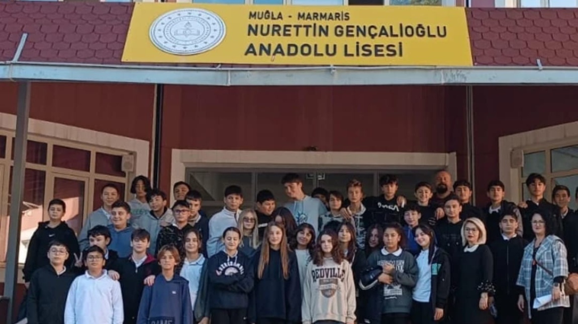 8. Sınıf Öğrencilerimizle Marmaris'teki Liseleri Gezi Düzenlendi